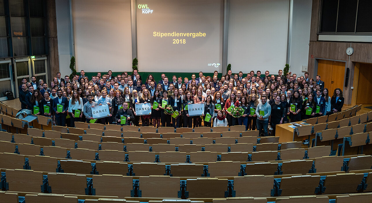 Foto: Stipendienvergabefeier im Audimax der Universität Paderborn im November 2018.